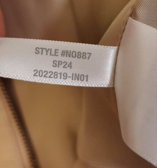 Madewell Shrunken Zip-Front Jacket in Suede size 0 in Light Sand color - Picture 8 of 14